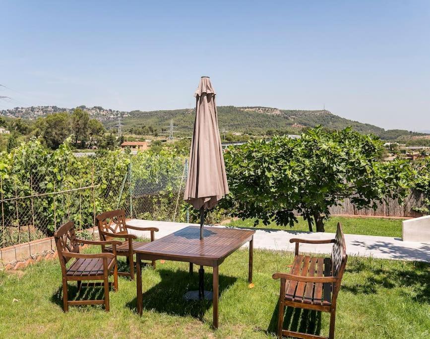 הוילה Cervelló 20 Min From Bcn- Charming House W/ Pool & Bbq Area מראה חיצוני תמונה