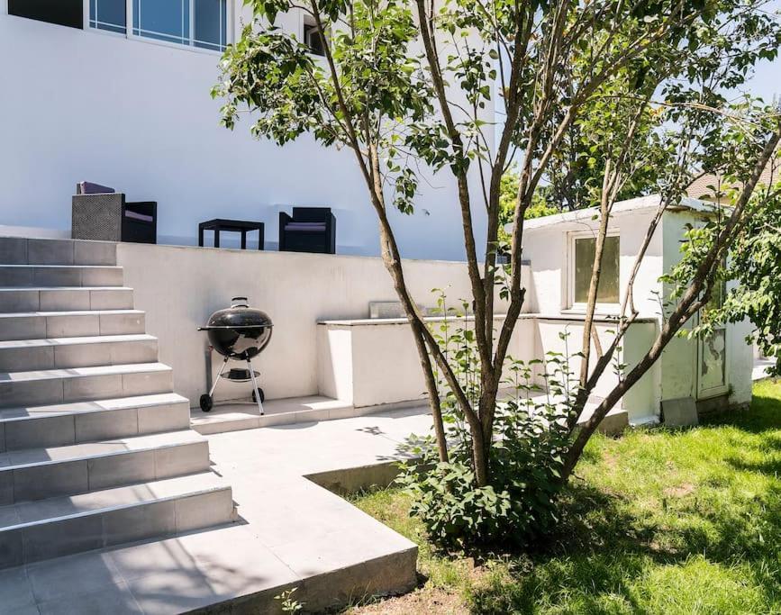 הוילה Cervelló 20 Min From Bcn- Charming House W/ Pool & Bbq Area מראה חיצוני תמונה
